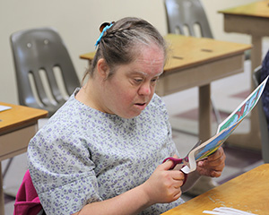 Crafts at Faith Mission Home